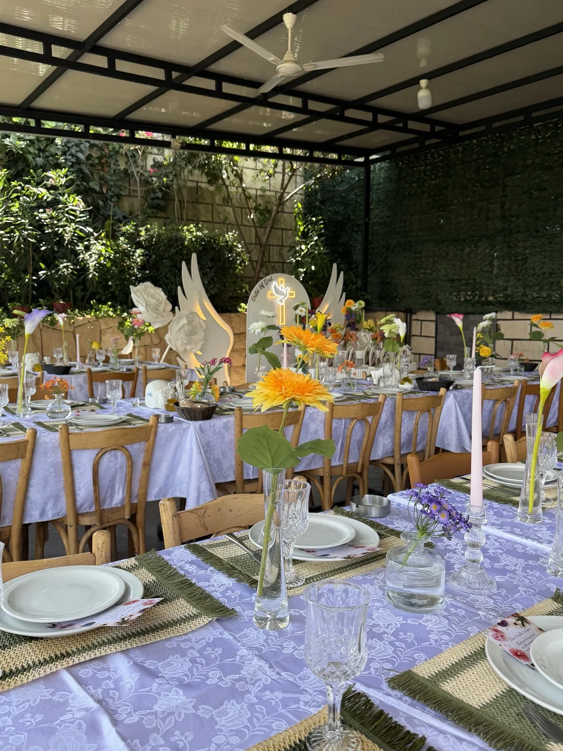 Decorated event dining table